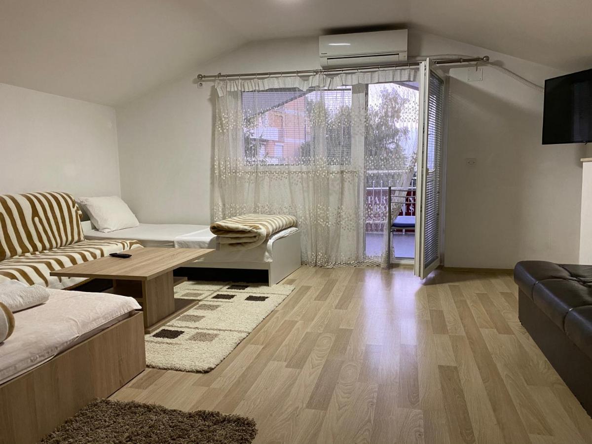 Hotel Venecia Plaza Struga Extérieur photo