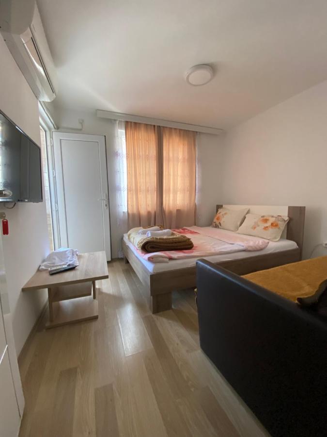 Hotel Venecia Plaza Struga Extérieur photo