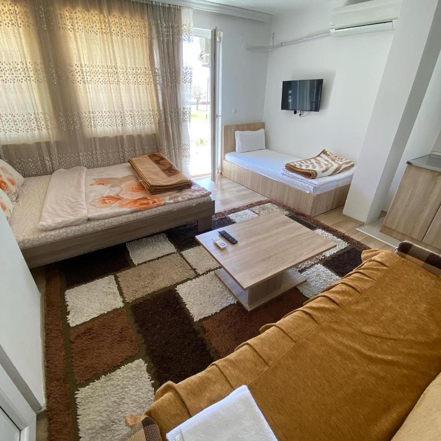 Hotel Venecia Plaza Struga Extérieur photo