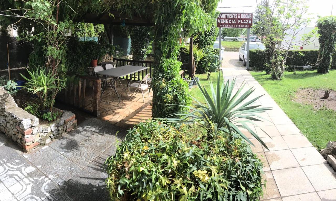 Hotel Venecia Plaza Struga Extérieur photo